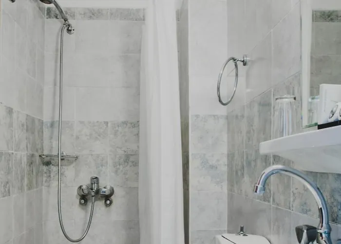 Messini Hotel מלון 2*